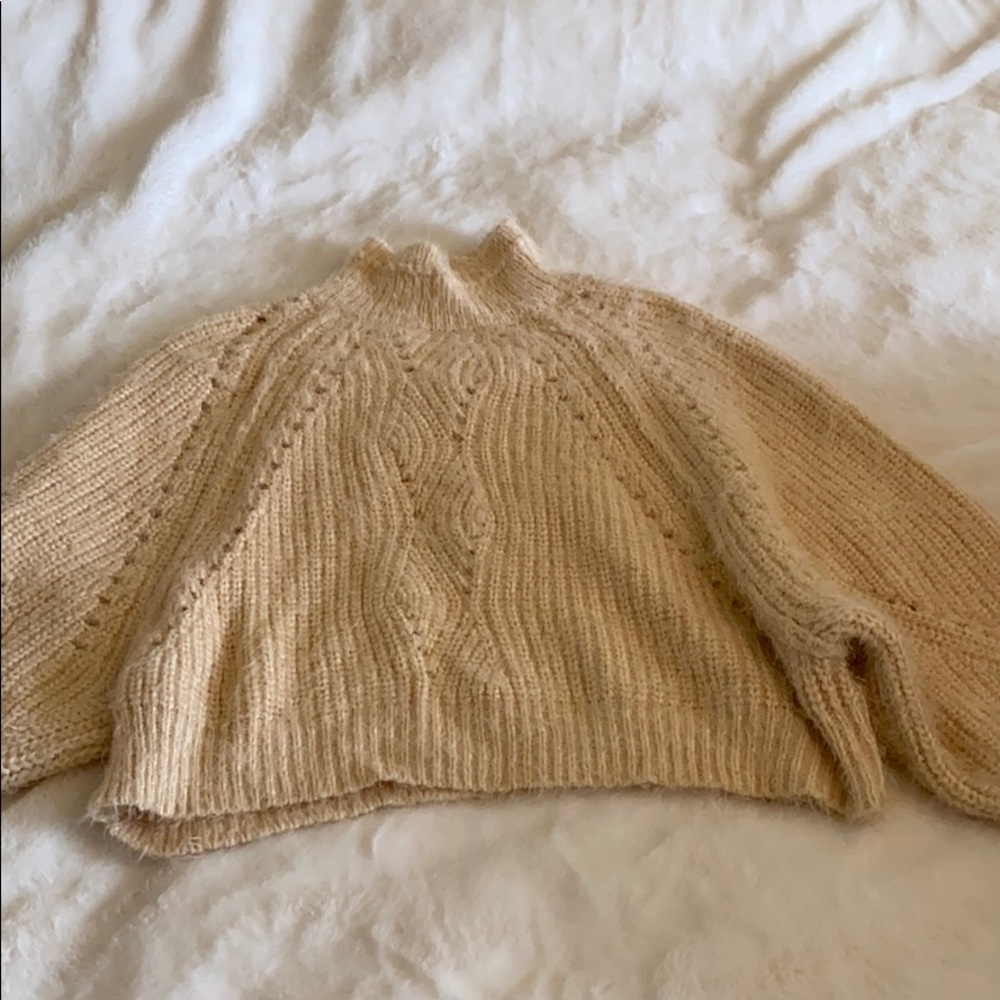 Oatmeal super soft crop sweater